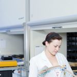 skladowanie-materialow-oswietleniowych